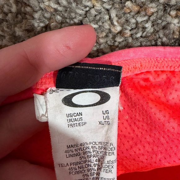 Oakley Vibrant Pink Activewear - Picture 3 of 6